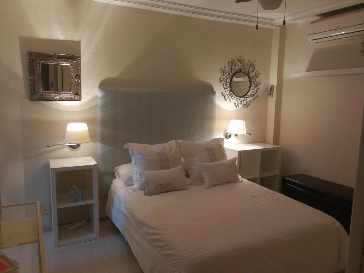 Apartamentos Flamenco B&B Séville Extérieur photo