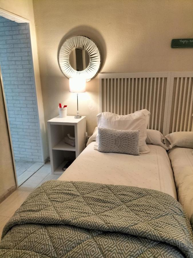 Apartamentos Flamenco B&B Séville Extérieur photo