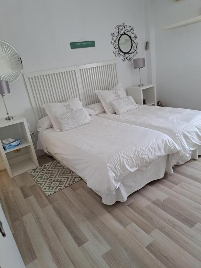 Apartamentos Flamenco B&B Séville Extérieur photo